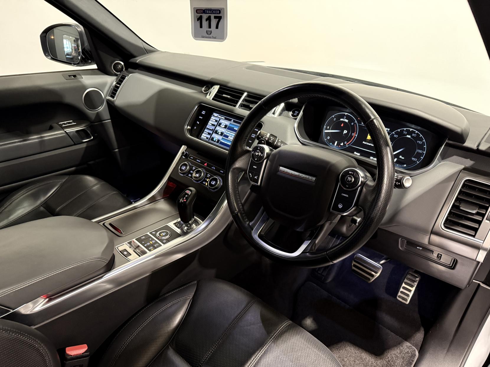 Land Rover Range Rover Sport 3.0 SD V6 HSE Dynamic SUV 5dr Diesel Auto 4WD Euro 5 (s/s) (306 ps)