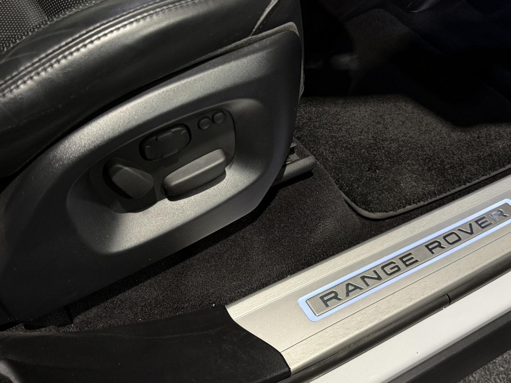 Land Rover Range Rover Sport 3.0 SD V6 HSE Dynamic SUV 5dr Diesel Auto 4WD Euro 5 (s/s) (306 ps)