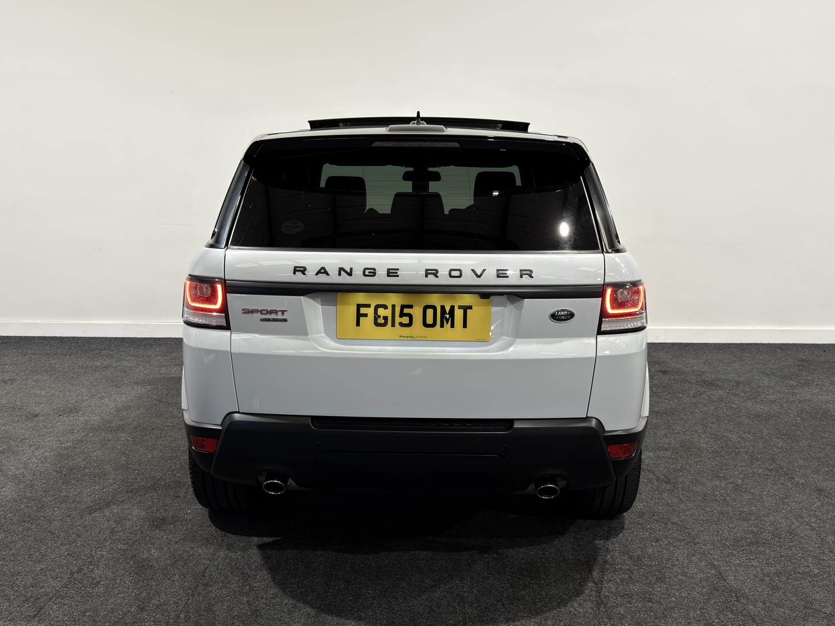 Land Rover Range Rover Sport 3.0 SD V6 HSE Dynamic SUV 5dr Diesel Auto 4WD Euro 5 (s/s) (306 ps)