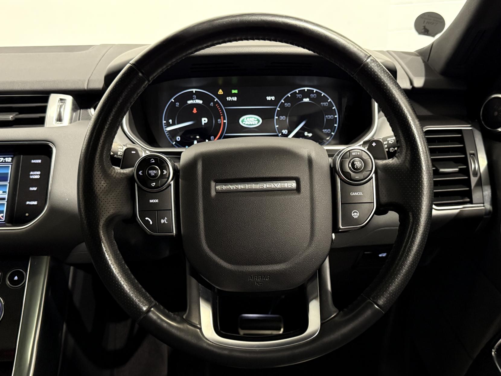 Land Rover Range Rover Sport 3.0 SD V6 HSE Dynamic SUV 5dr Diesel Auto 4WD Euro 5 (s/s) (306 ps)