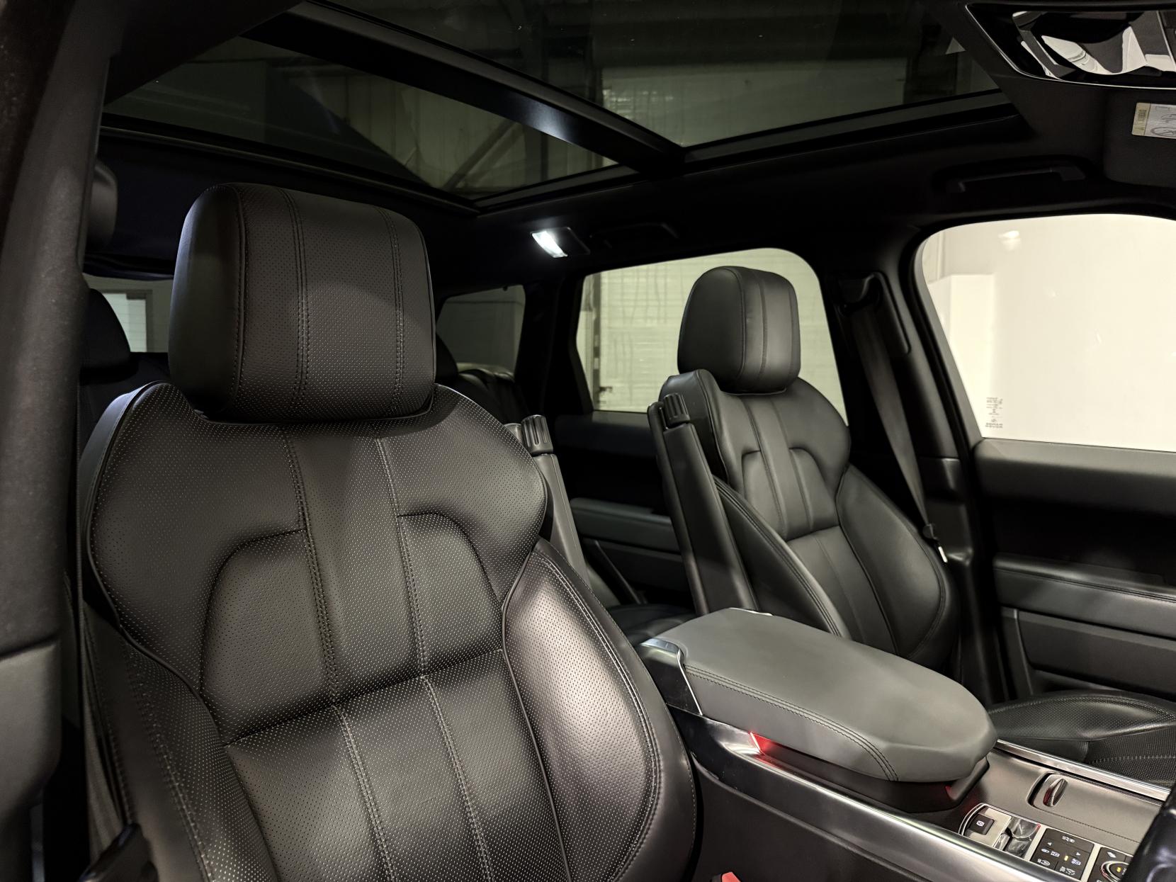 Land Rover Range Rover Sport 3.0 SD V6 HSE Dynamic SUV 5dr Diesel Auto 4WD Euro 5 (s/s) (306 ps)