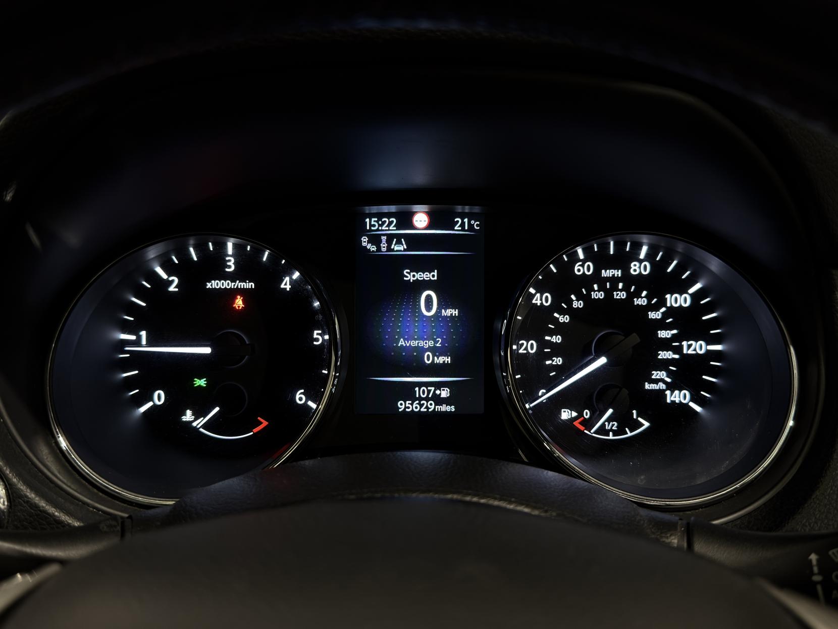 Nissan Qashqai 1.5 dCi Tekna SUV 5dr Diesel Manual 2WD Euro 5 (s/s) (110 ps)