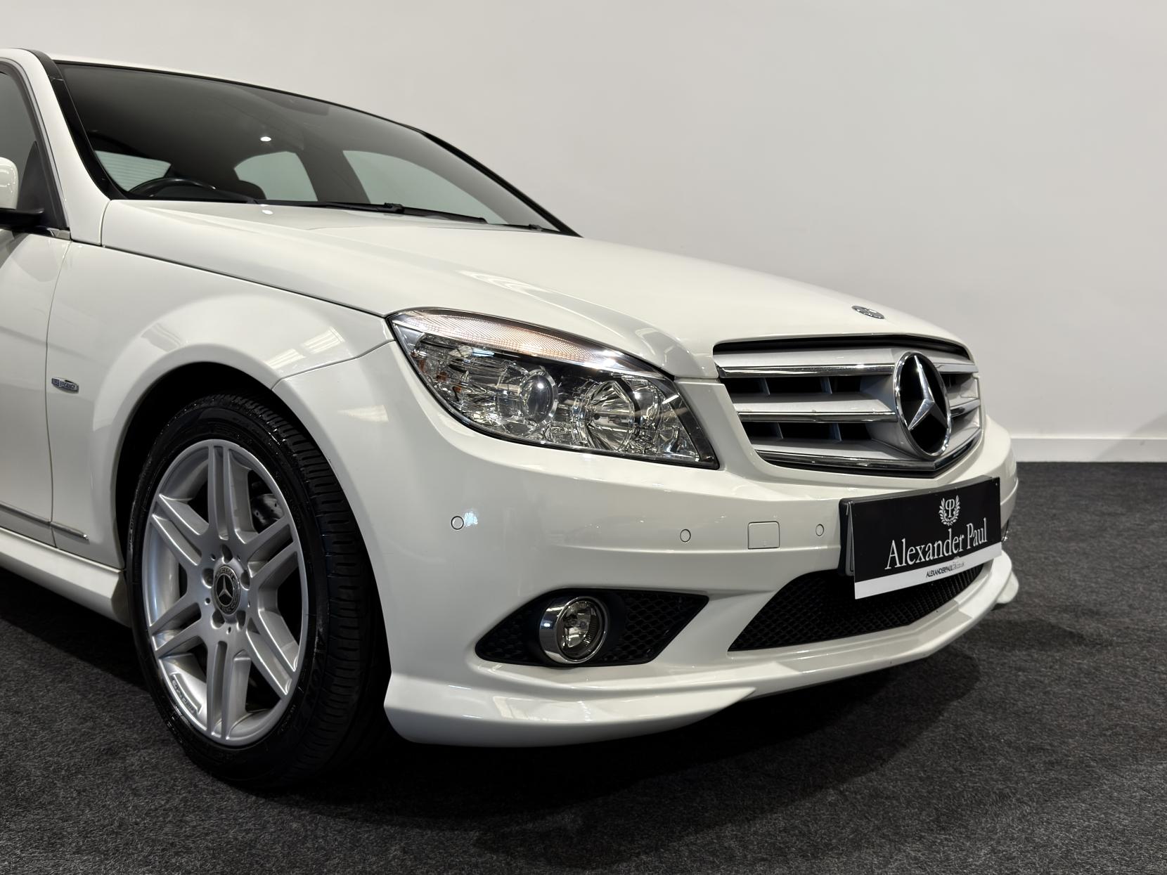 Mercedes-Benz C Class 2.1 C220 CDI BlueEfficiency Sport Saloon 4dr Diesel Auto Euro 5 (170 ps)