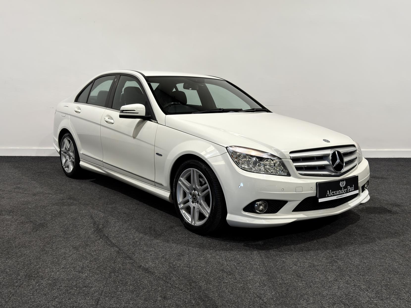 Mercedes-Benz C Class 2.1 C220 CDI BlueEfficiency Sport Saloon 4dr Diesel Auto Euro 5 (170 ps)