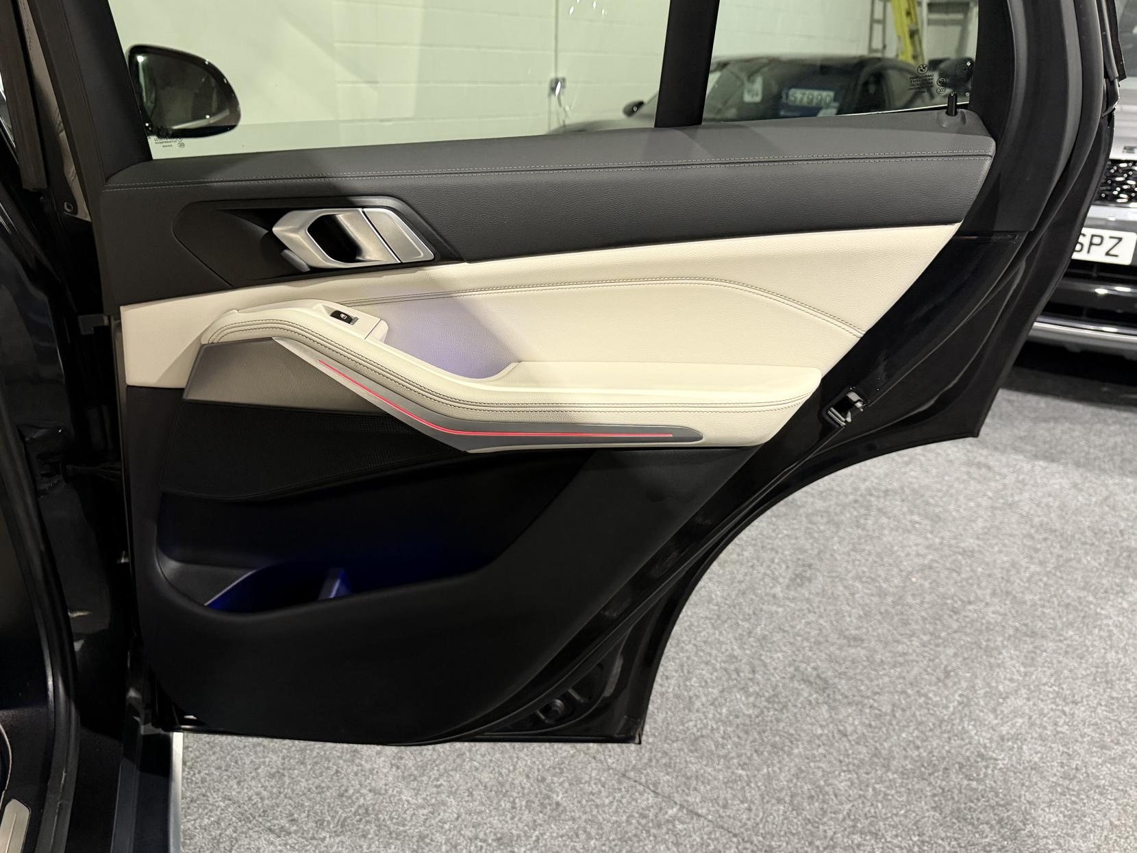 BMW X5 3.0 30d xLine SUV 5dr Diesel Auto xDrive Euro 6 (s/s) (265 ps)