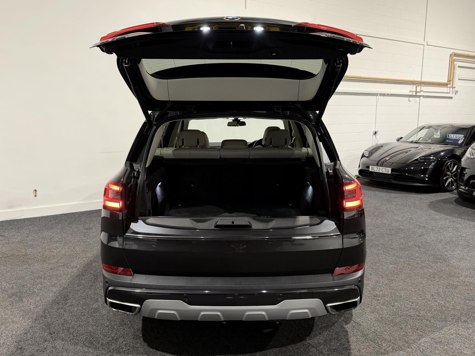 BMW X5 3.0 30d xLine SUV 5dr Diesel Auto xDrive Euro 6 (s/s) (265 ps)