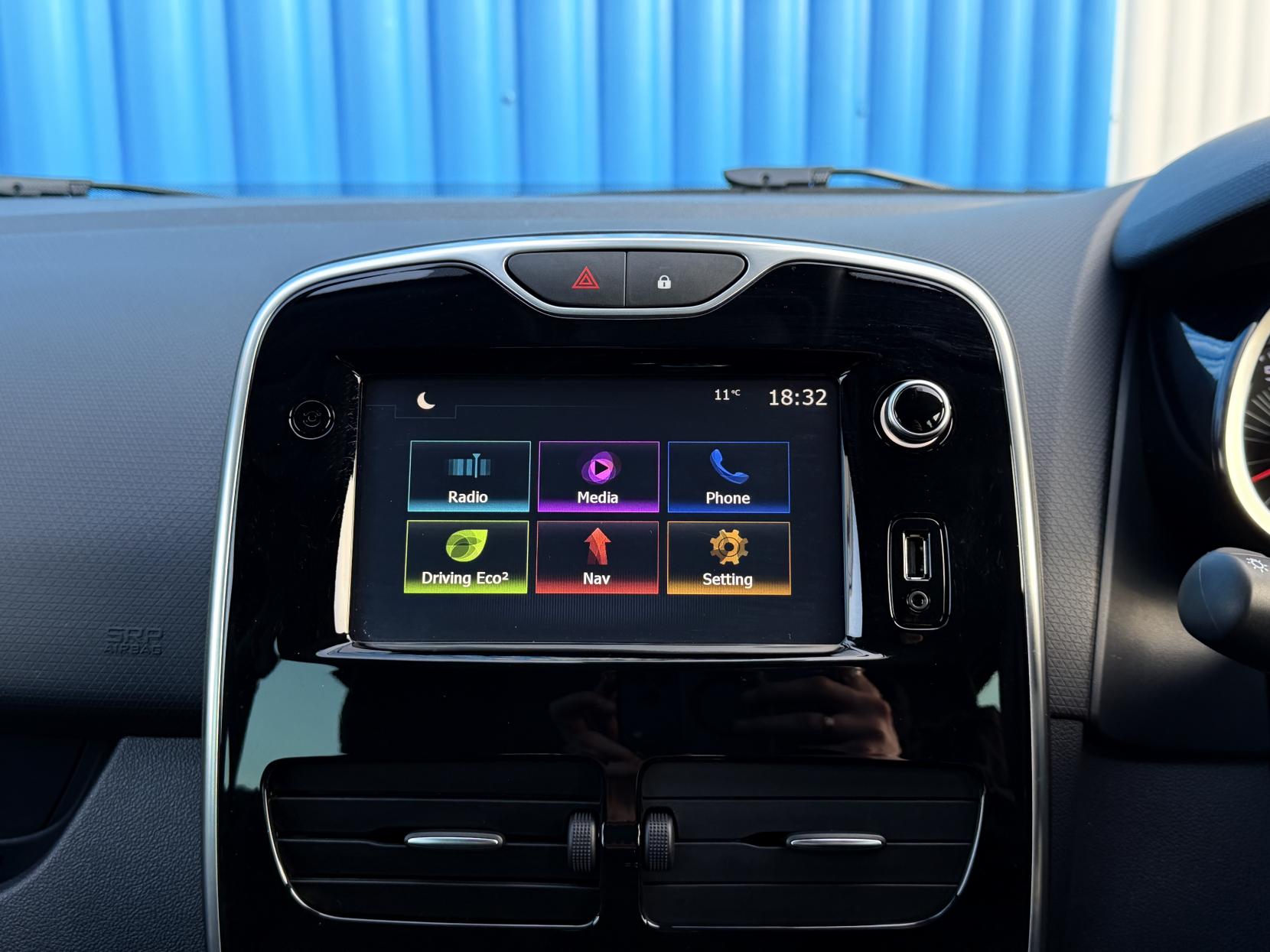 Renault Clio 0.9 TCe Iconic 25 Nav Hatchback 5dr Petrol Manual Euro 6 (s/s) (90 ps)