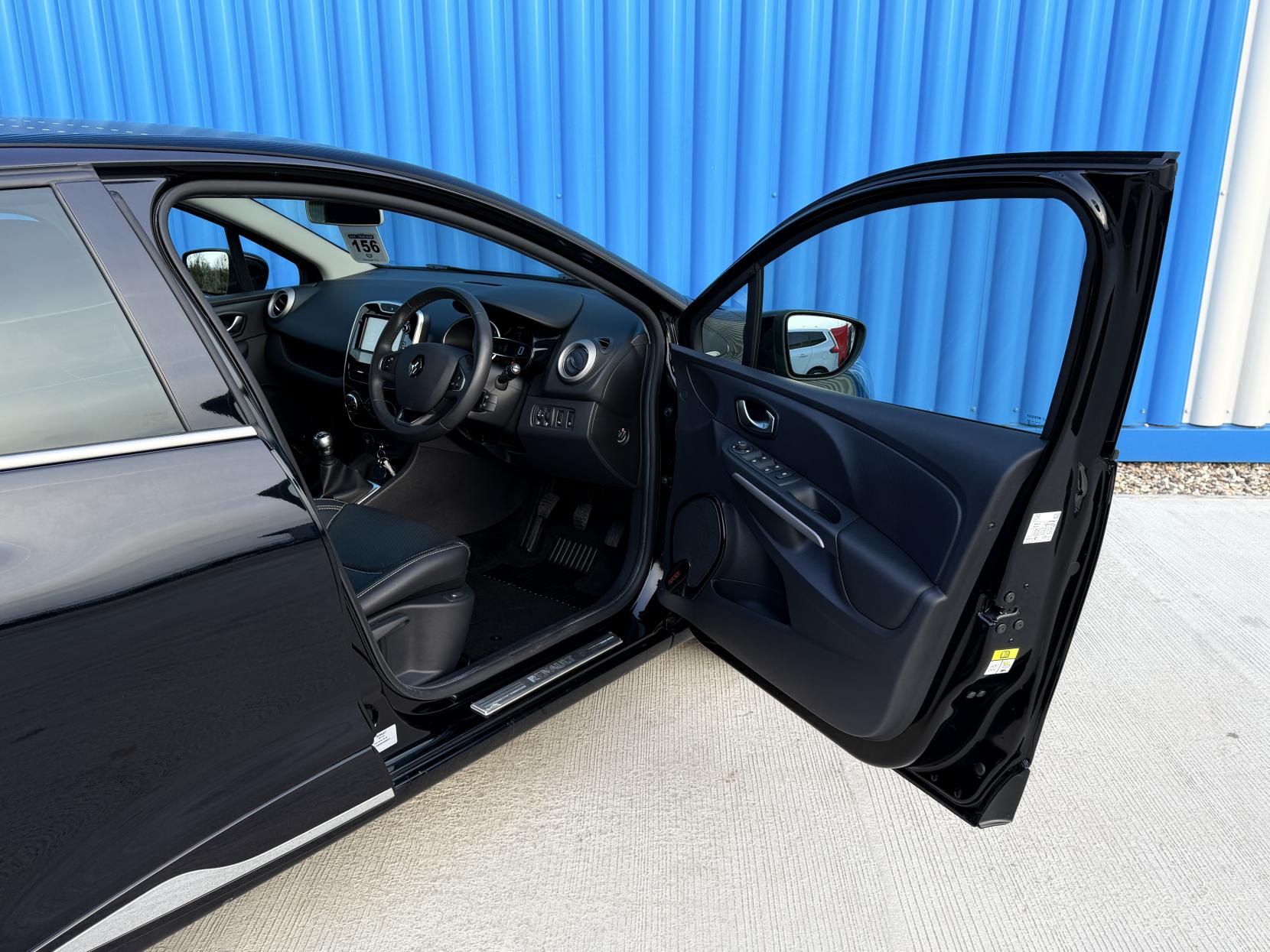 Renault Clio 0.9 TCe Iconic 25 Nav Hatchback 5dr Petrol Manual Euro 6 (s/s) (90 ps)