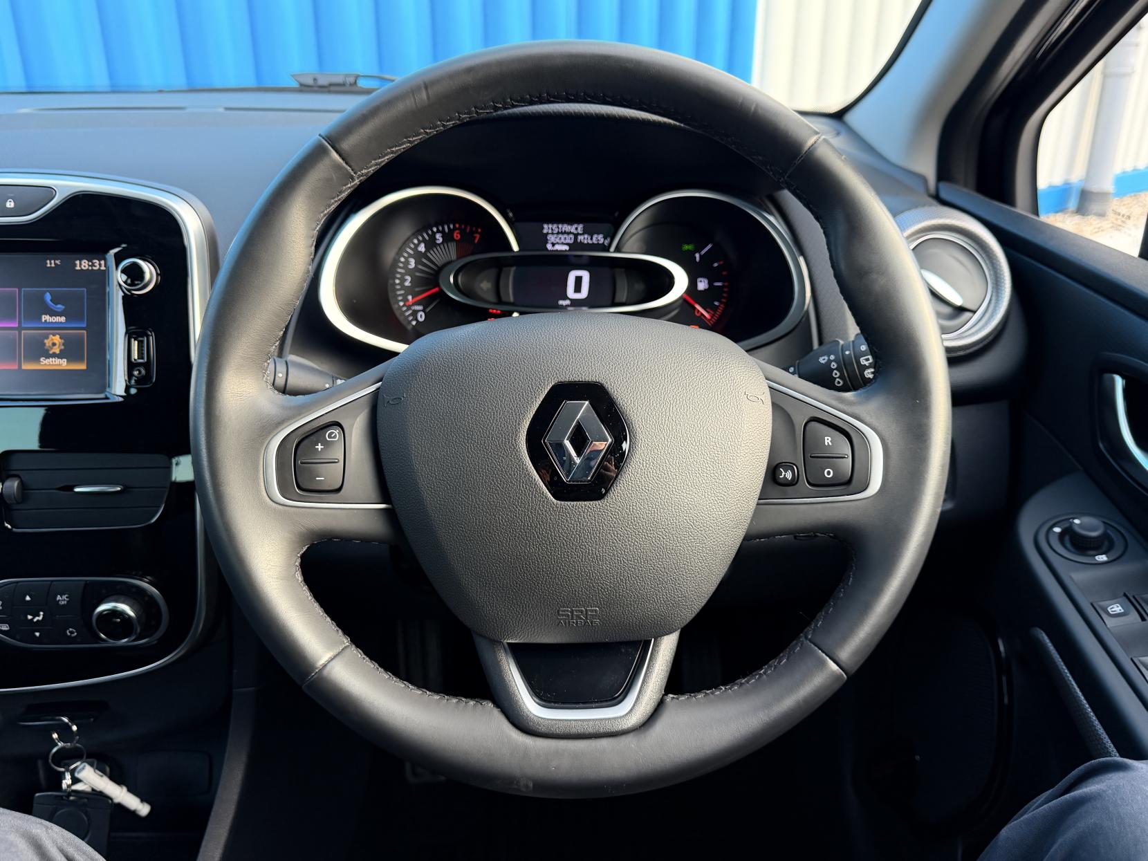 Renault Clio 0.9 TCe Iconic 25 Nav Hatchback 5dr Petrol Manual Euro 6 (s/s) (90 ps)