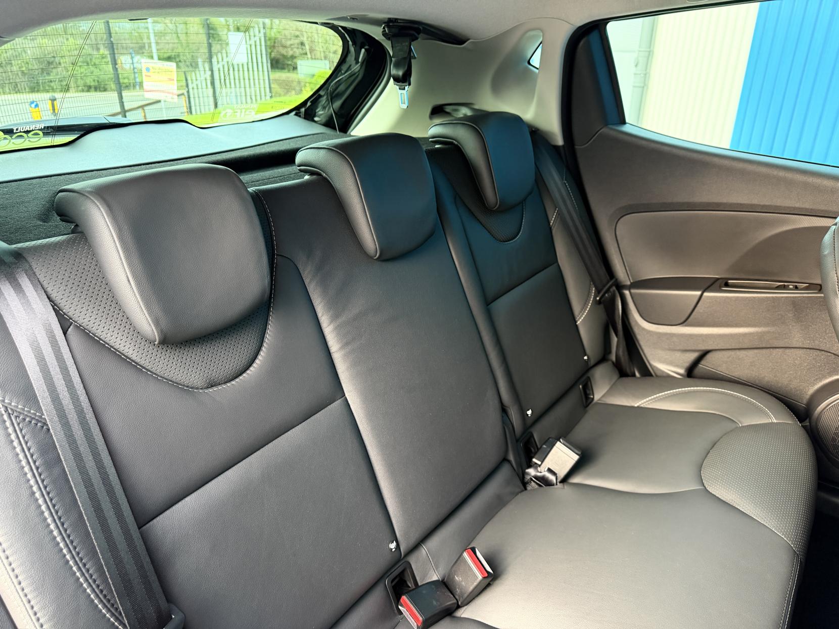 Renault Clio 0.9 TCe Iconic 25 Nav Hatchback 5dr Petrol Manual Euro 6 (s/s) (90 ps)