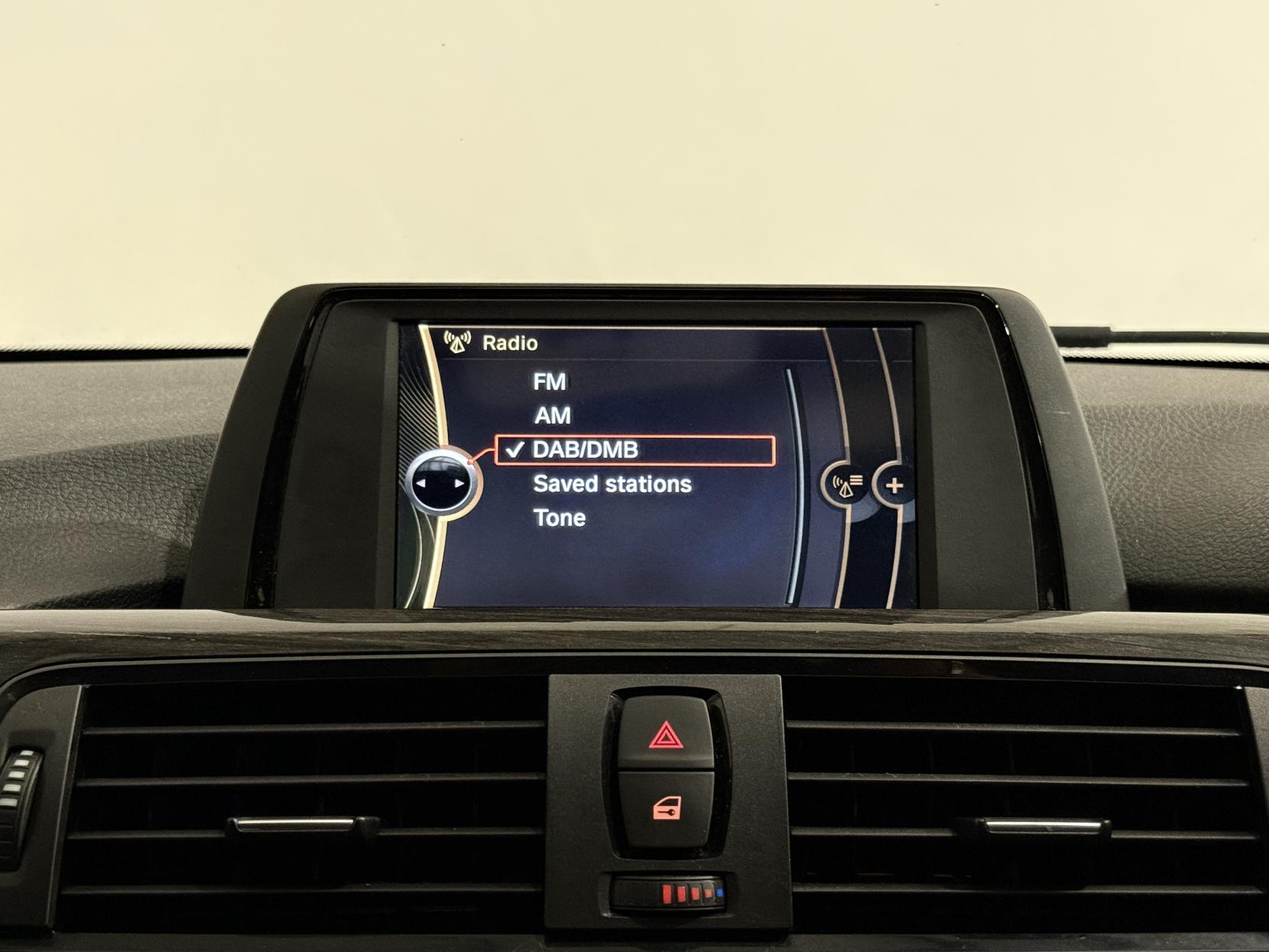 BMW 3 Series 3.0 330d Luxury Touring 5dr Diesel Auto Euro 5 (s/s) (258 ps)