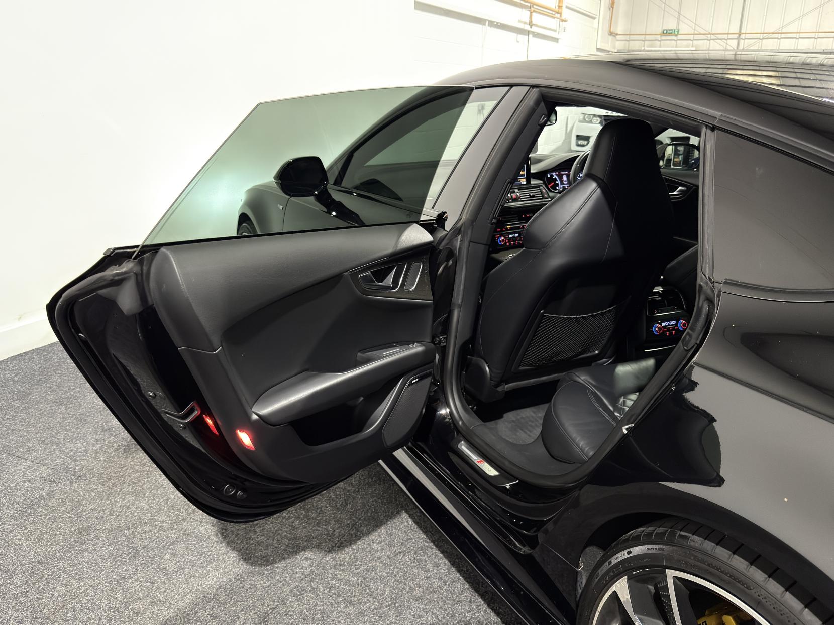 Audi A7 3.0 BiTDI V6 Black Edition Sportback 5dr Diesel Tiptronic quattro Euro 6 (s/s) (320 ps)