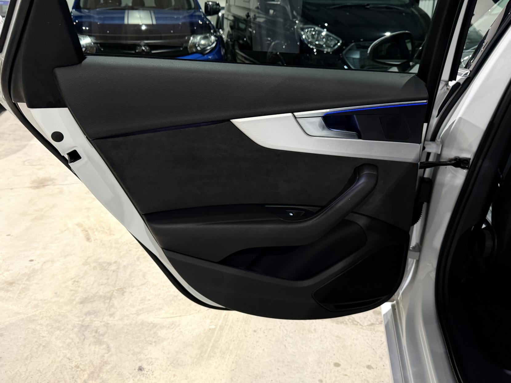 Audi A4 Avant 2.0 TDI S line Estate 5dr Diesel S Tronic quattro Euro 6 (s/s) (190 ps)