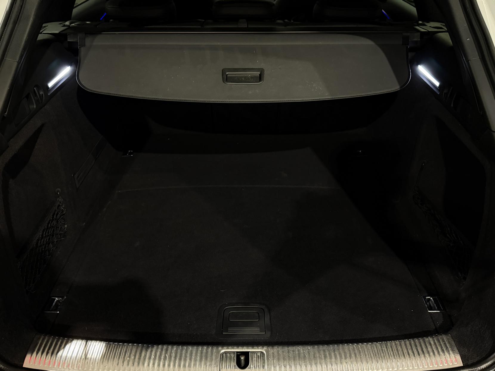 Audi A4 Avant 2.0 TDI S line Estate 5dr Diesel S Tronic quattro Euro 6 (s/s) (190 ps)