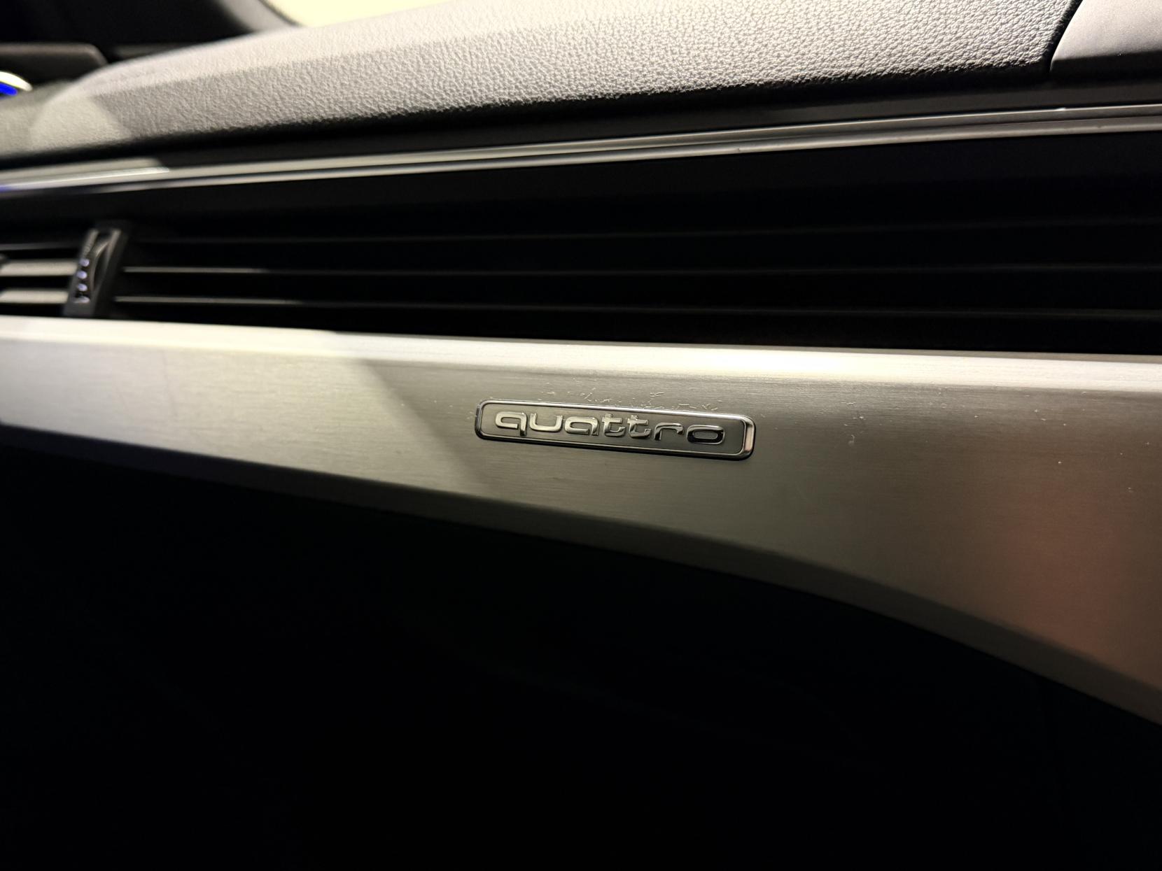 Audi A4 Avant 2.0 TDI S line Estate 5dr Diesel S Tronic quattro Euro 6 (s/s) (190 ps)