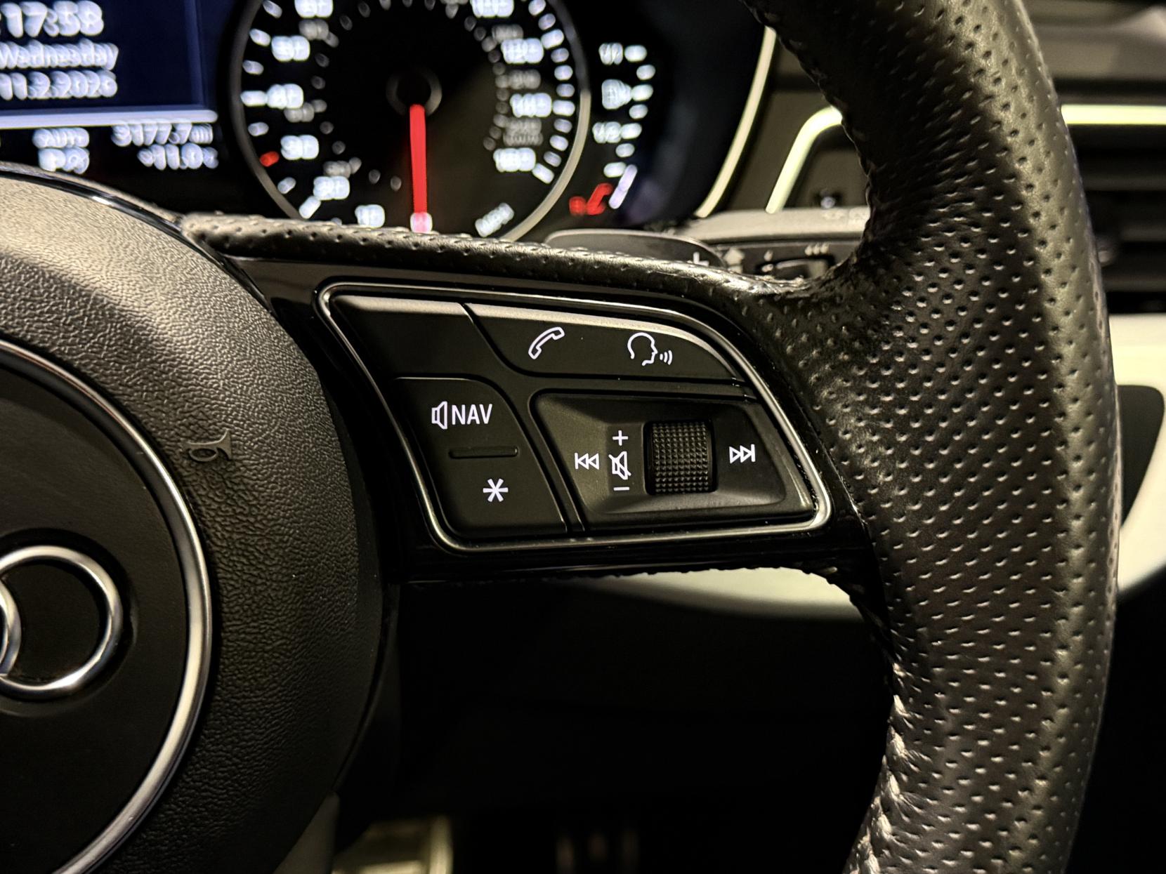 Audi A4 Avant 2.0 TDI S line Estate 5dr Diesel S Tronic quattro Euro 6 (s/s) (190 ps)