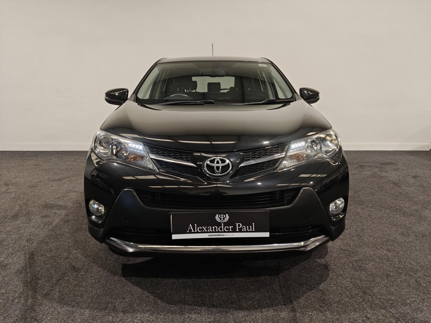 Toyota RAV4 2.2 D-4D Icon SUV 5dr Diesel Manual 4WD Euro 5 (150 ps)