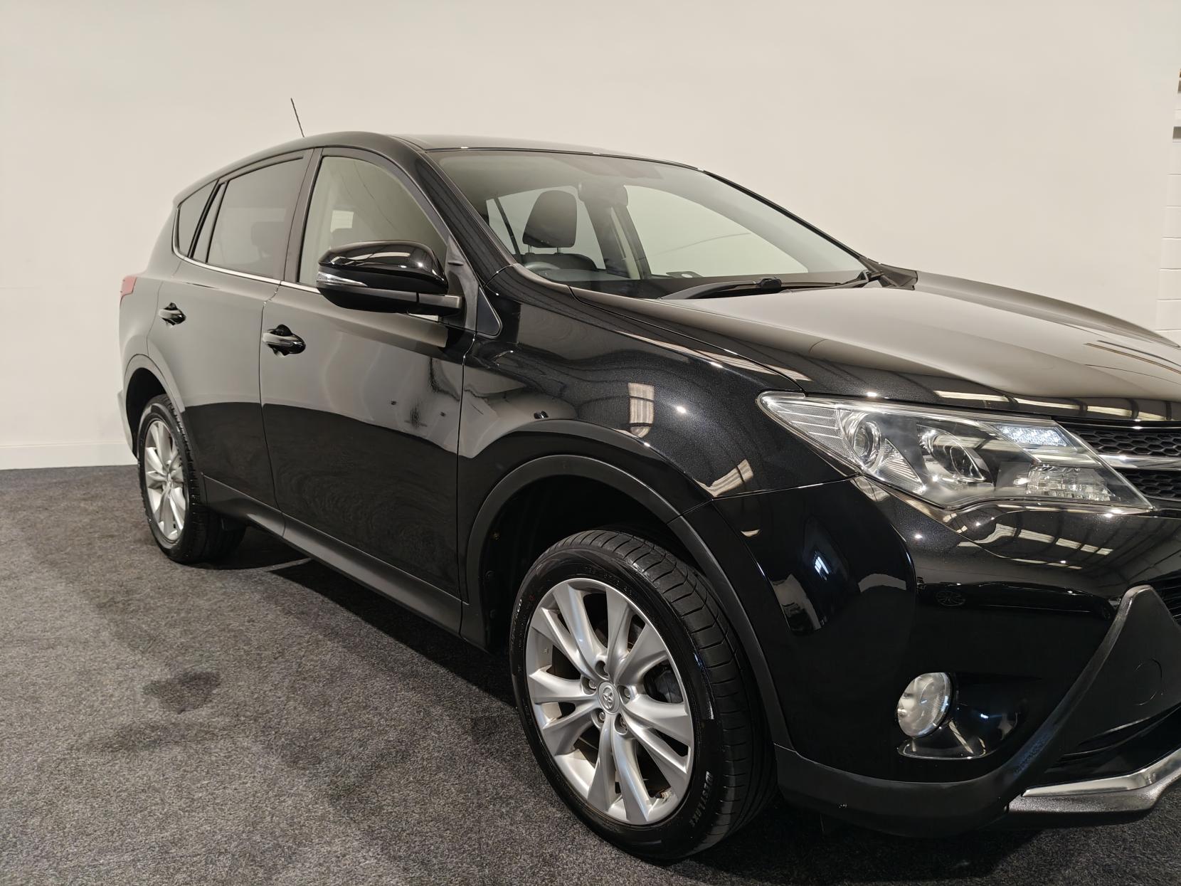 Toyota RAV4 2.2 D-4D Icon SUV 5dr Diesel Manual 4WD Euro 5 (150 ps)
