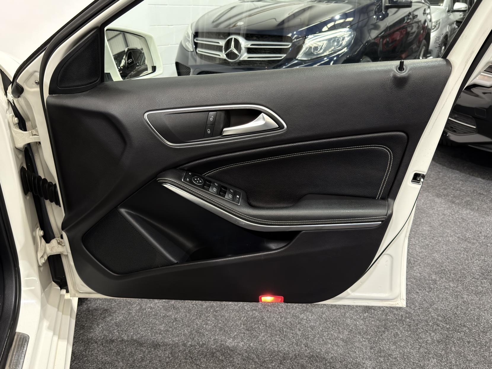 Mercedes-Benz A Class 1.5 A180 CDI Sport Hatchback 5dr Diesel 7G-DCT Euro 5 (s/s) (109 ps)