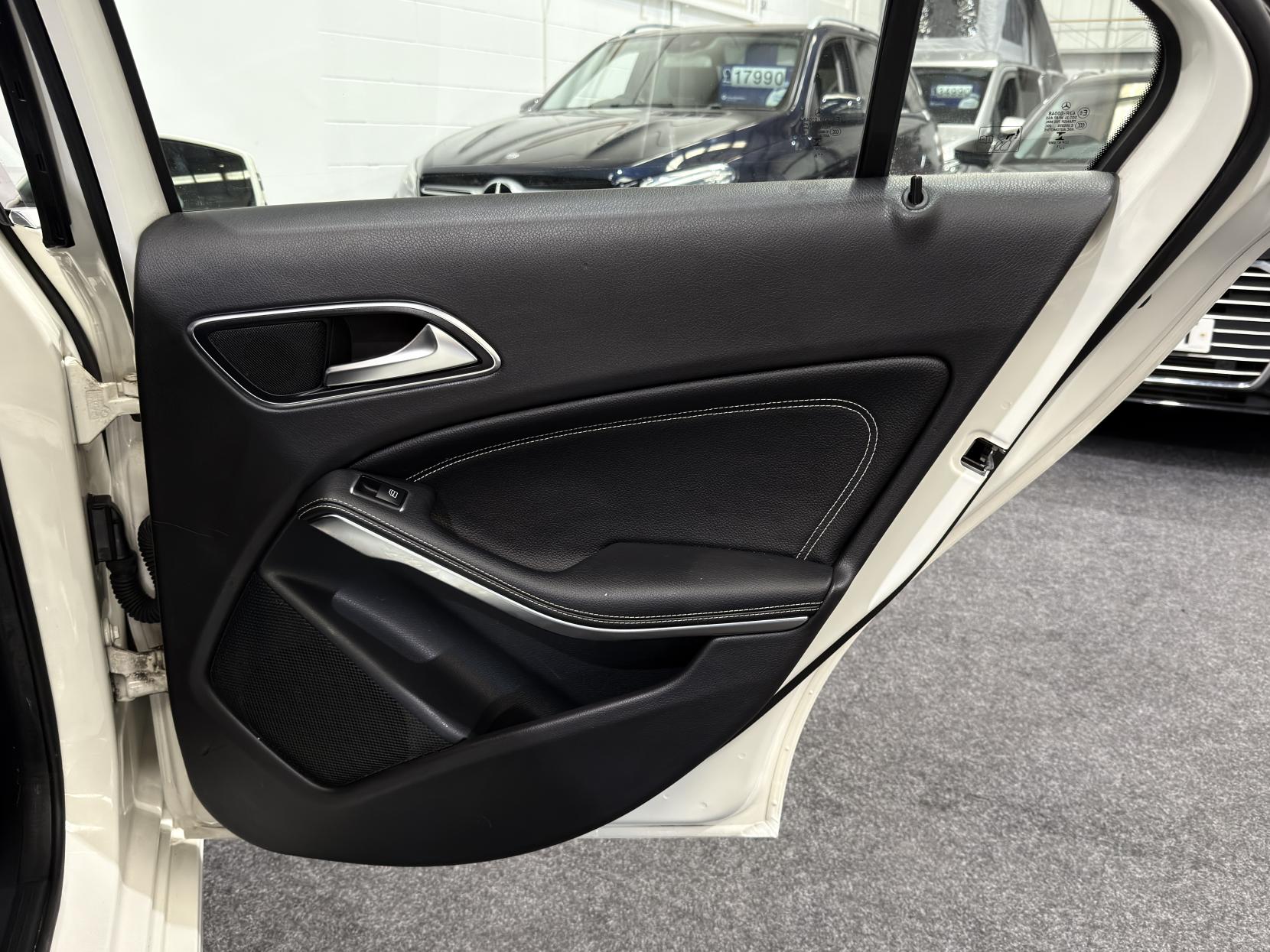 Mercedes-Benz A Class 1.5 A180 CDI Sport Hatchback 5dr Diesel 7G-DCT Euro 5 (s/s) (109 ps)