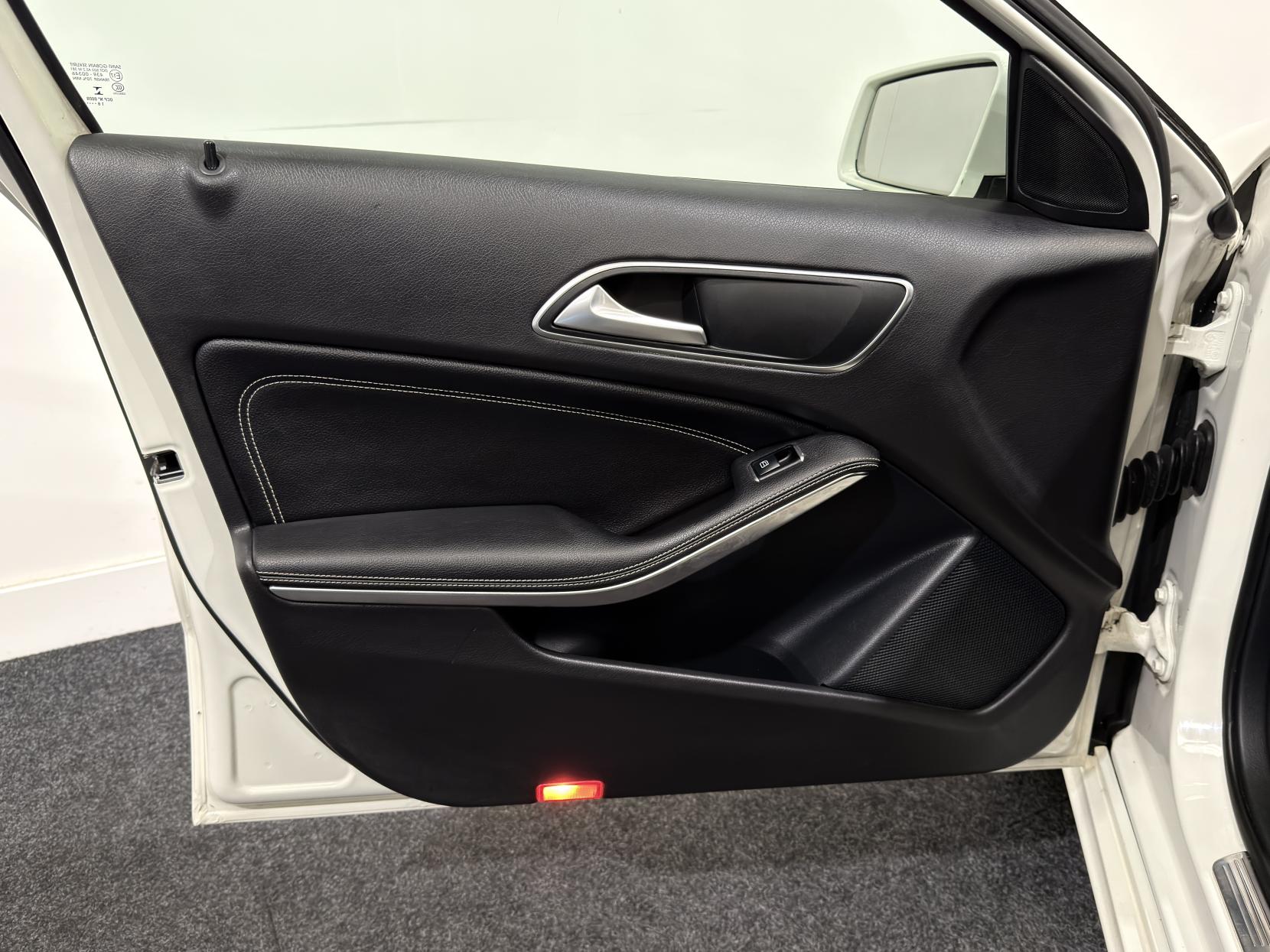 Mercedes-Benz A Class 1.5 A180 CDI Sport Hatchback 5dr Diesel 7G-DCT Euro 5 (s/s) (109 ps)