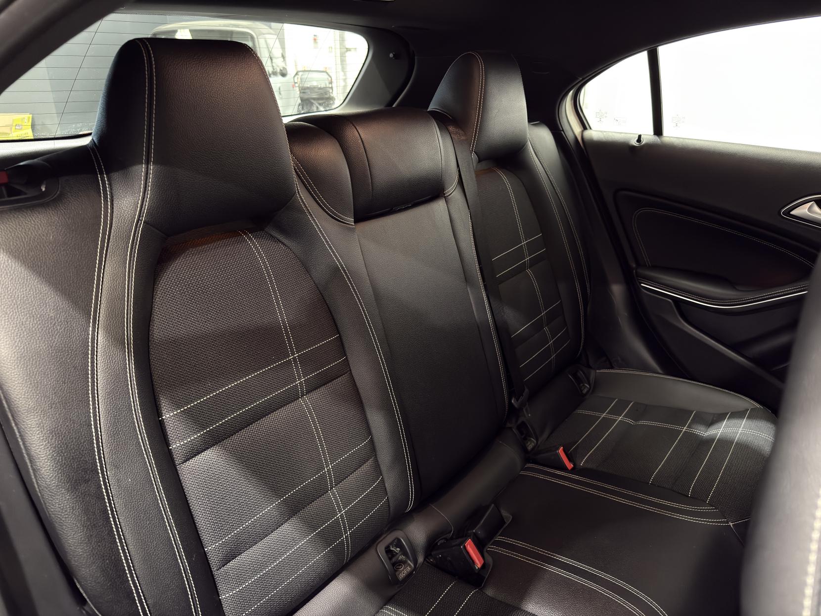 Mercedes-Benz A Class 1.5 A180 CDI Sport Hatchback 5dr Diesel 7G-DCT Euro 5 (s/s) (109 ps)