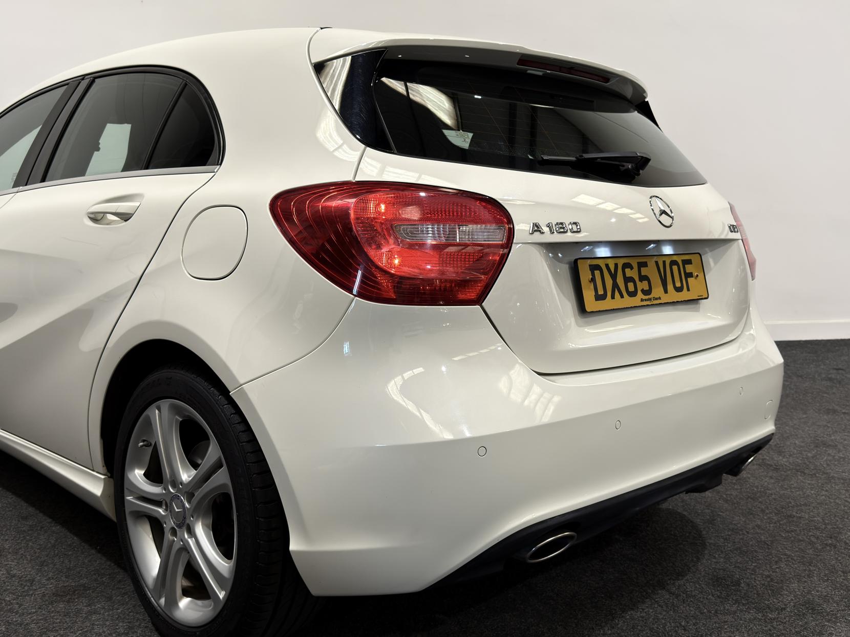 Mercedes-Benz A Class 1.5 A180 CDI Sport Hatchback 5dr Diesel 7G-DCT Euro 5 (s/s) (109 ps)