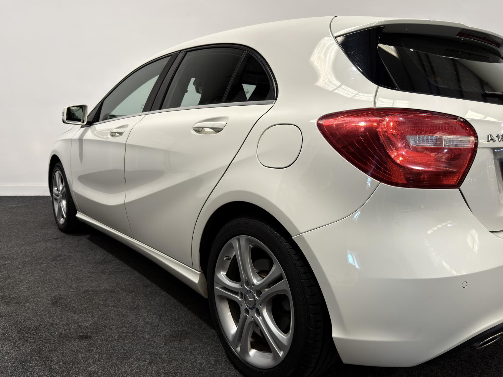 Mercedes-Benz A Class 1.5 A180 CDI Sport Hatchback 5dr Diesel 7G-DCT Euro 5 (s/s) (109 ps)