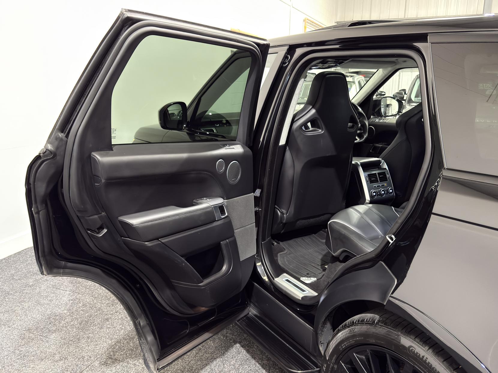 Land Rover Range Rover Sport 5.0 V8 SVR SUV 5dr Petrol Auto 4WD Euro 6 (s/s) (550 ps)