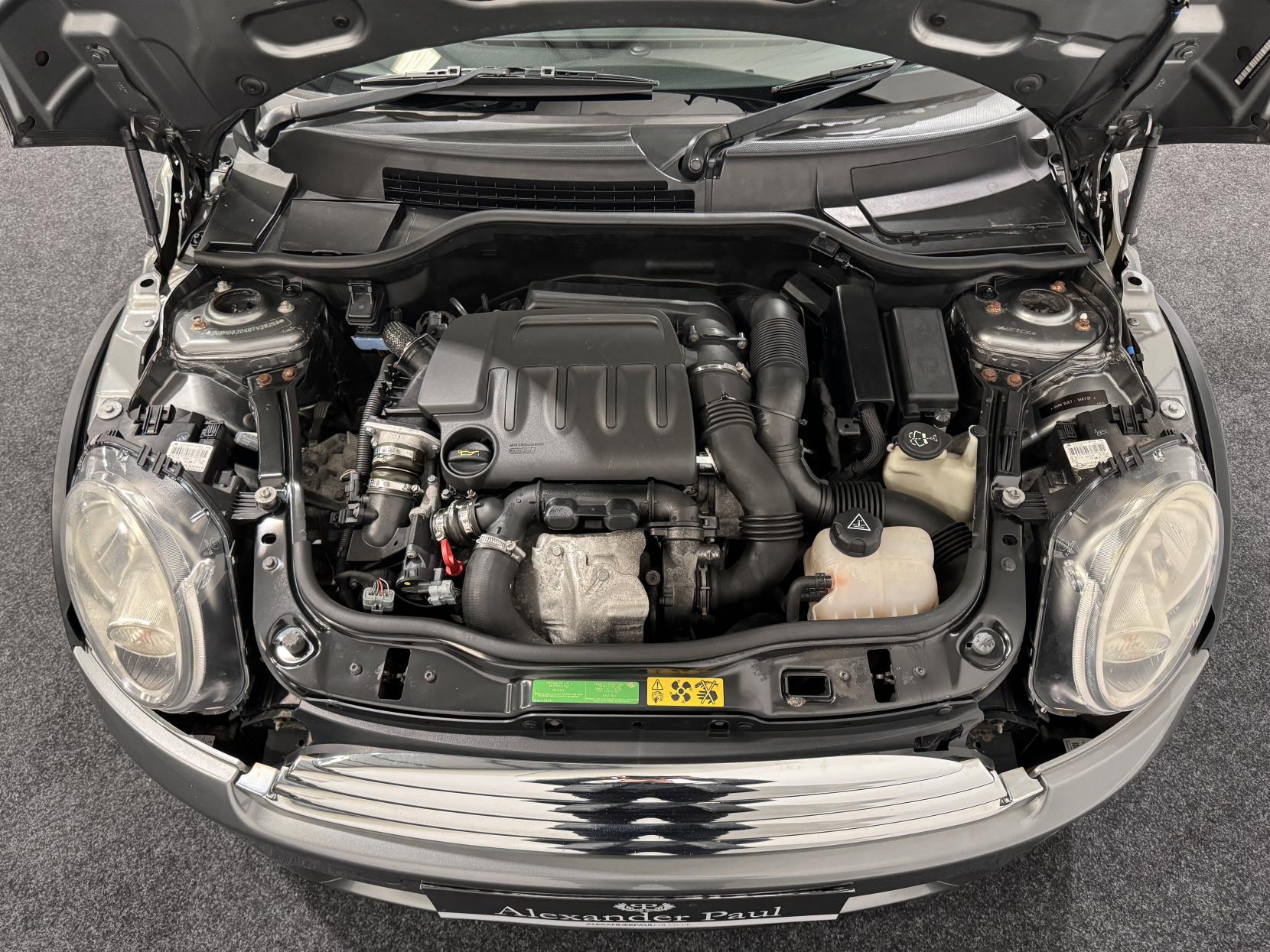 MINI Hatch 1.6 Cooper D Graphite Hatchback 3dr Diesel Manual Euro 4 (110 ps)