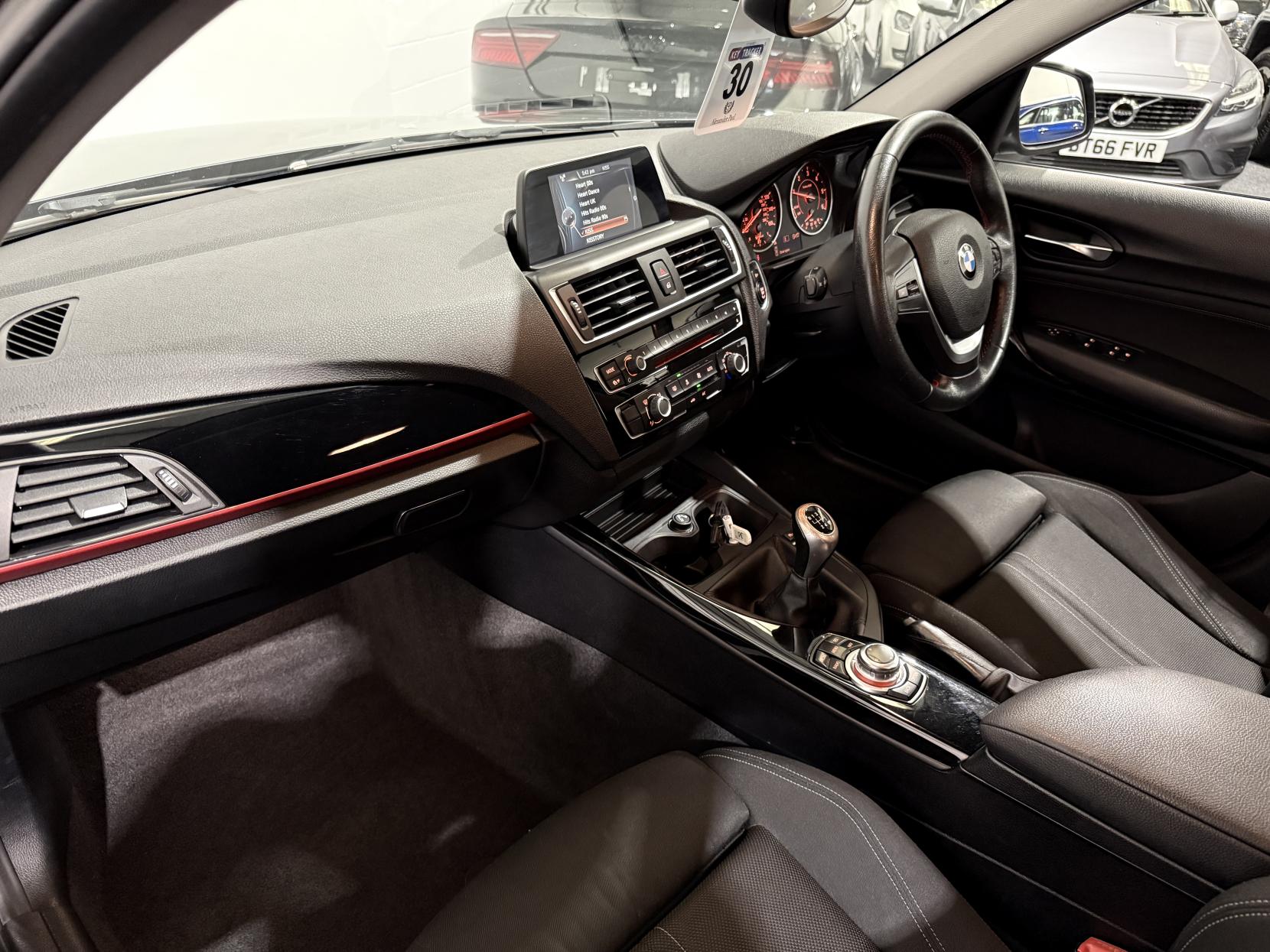 BMW 1 Series 2.0 120d Sport Hatchback 5dr Diesel Manual Euro 6 (s/s) (190 ps)