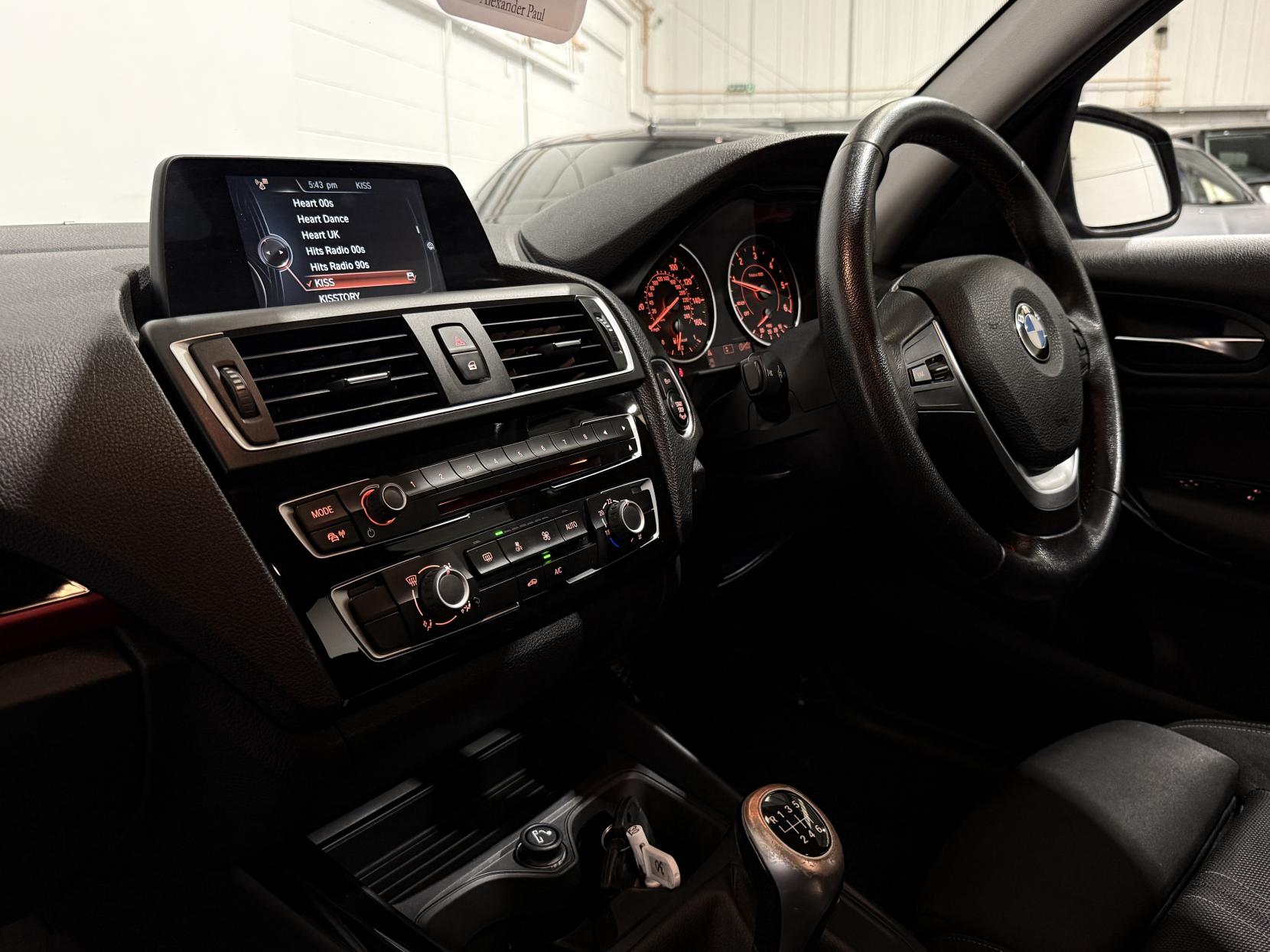 BMW 1 Series 2.0 120d Sport Hatchback 5dr Diesel Manual Euro 6 (s/s) (190 ps)