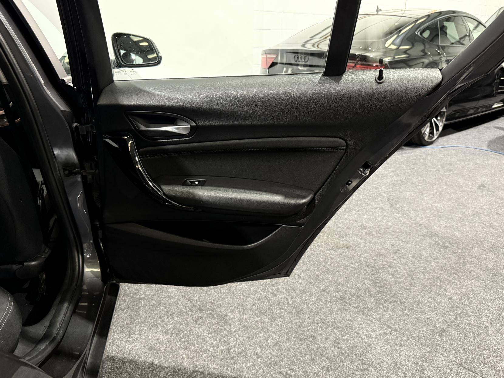 BMW 1 Series 2.0 120d Sport Hatchback 5dr Diesel Manual Euro 6 (s/s) (190 ps)