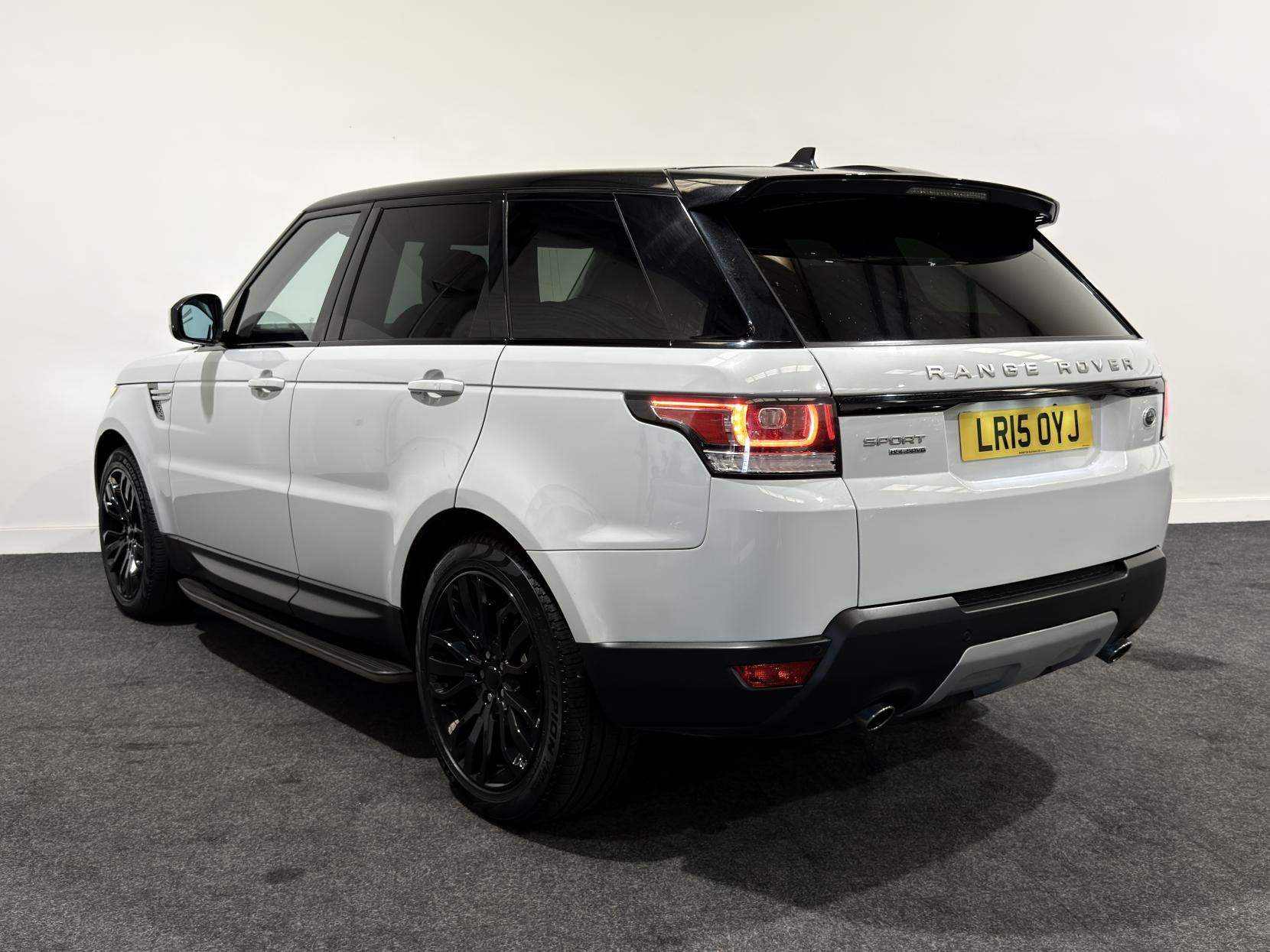 Land Rover Range Rover Sport 3.0 SD V6 HSE SUV 5dr Diesel Auto 4WD Euro 5 (s/s) (306 ps)