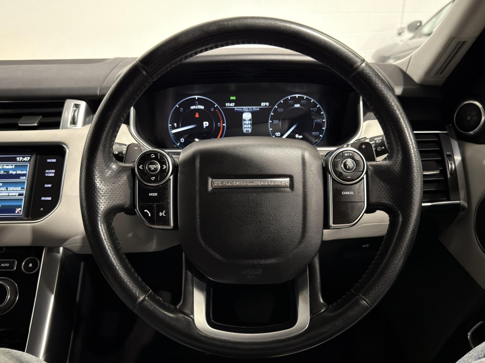 Land Rover Range Rover Sport 3.0 SD V6 HSE SUV 5dr Diesel Auto 4WD Euro 5 (s/s) (306 ps)