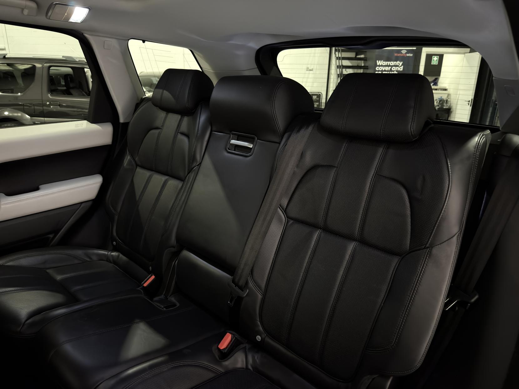 Land Rover Range Rover Sport 3.0 SD V6 HSE SUV 5dr Diesel Auto 4WD Euro 5 (s/s) (306 ps)