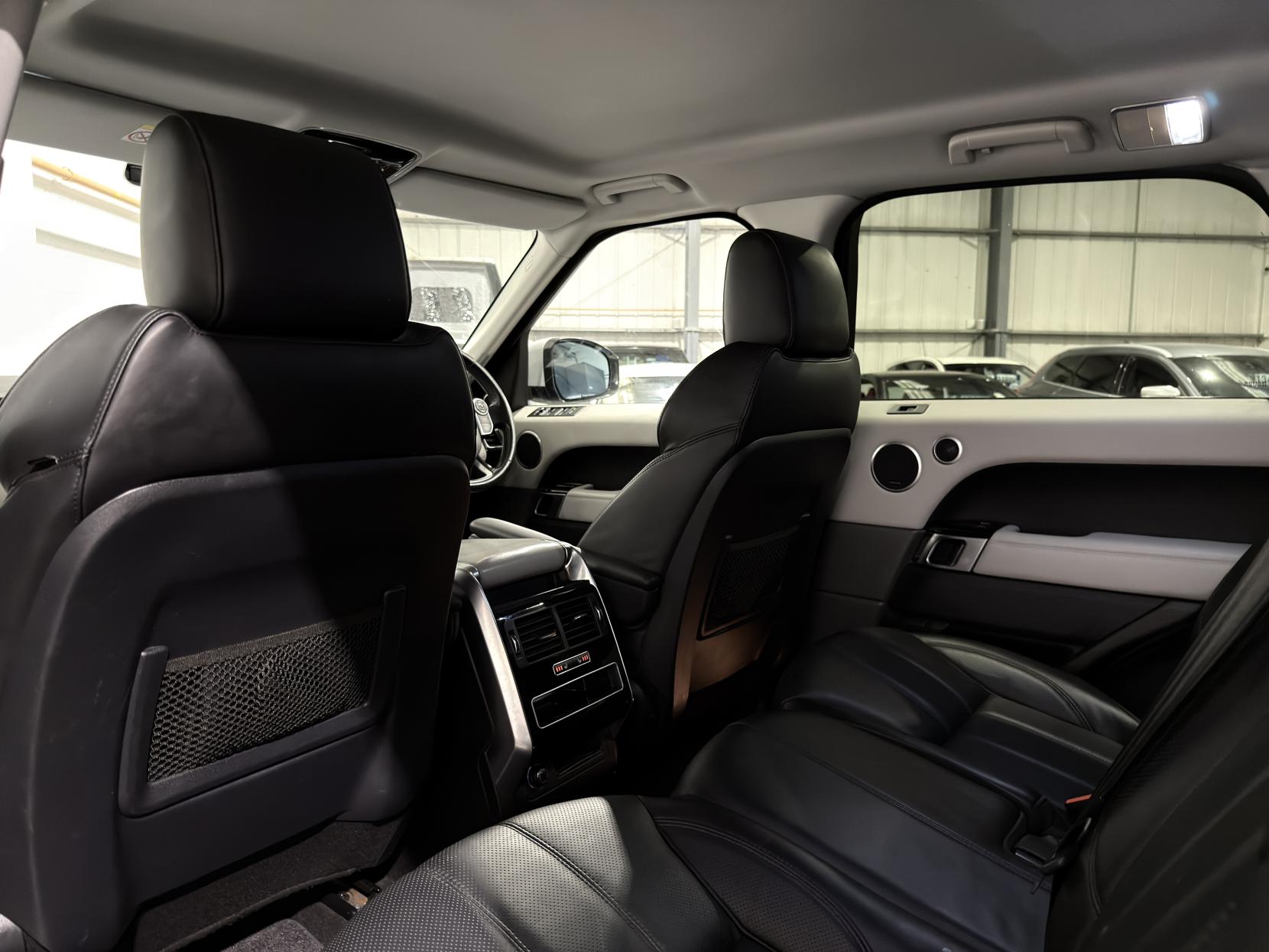 Land Rover Range Rover Sport 3.0 SD V6 HSE SUV 5dr Diesel Auto 4WD Euro 5 (s/s) (306 ps)