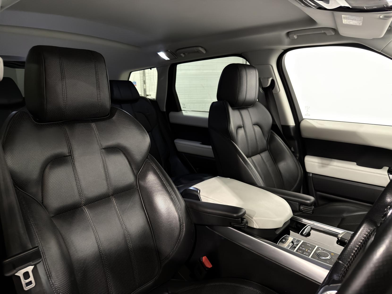 Land Rover Range Rover Sport 3.0 SD V6 HSE SUV 5dr Diesel Auto 4WD Euro 5 (s/s) (306 ps)