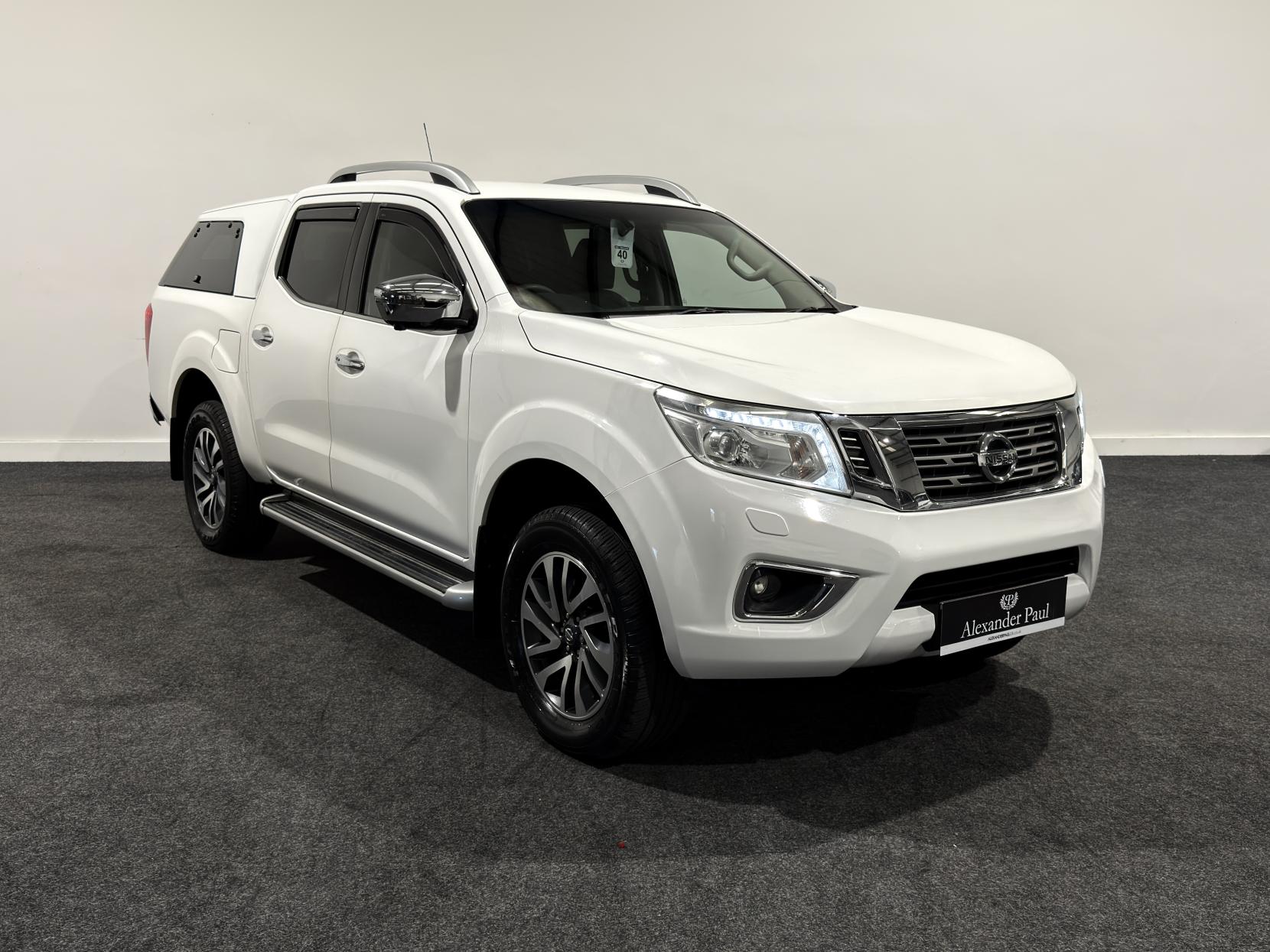 Nissan Navara 2.3 dCi Tekna Pickup Double Cab 4dr Diesel Auto 4WD Euro 6 (190 ps)