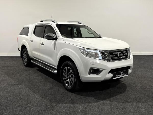 Nissan Navara 2.3 dCi Tekna Pickup Double Cab 4dr Diesel Auto 4WD Euro 6 (190 ps)