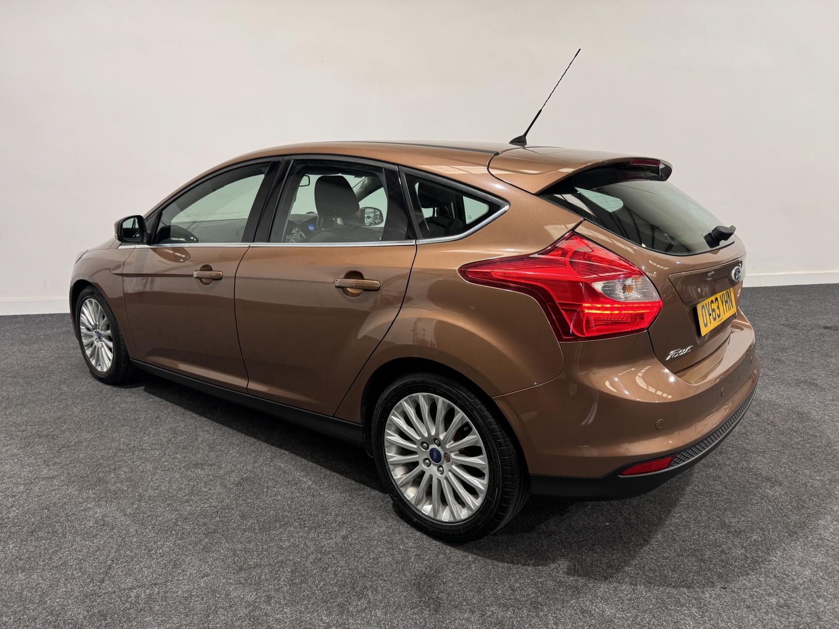 Ford Focus 1.6 TDCi Titanium Hatchback 5dr Diesel Manual Euro 5 (s/s) (115 ps)