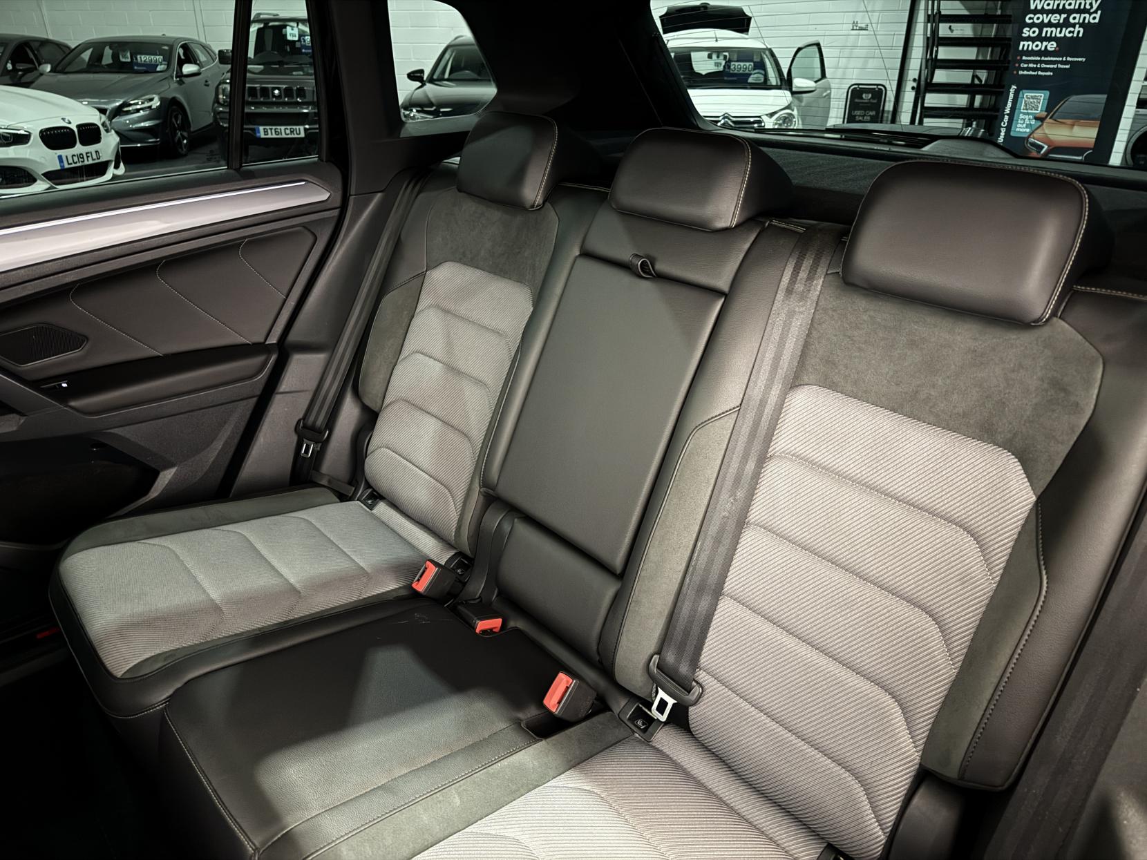Volkswagen Tiguan 2.0 TDI R-Line SUV 5dr Diesel DSG Euro 6 (s/s) (150 ps)