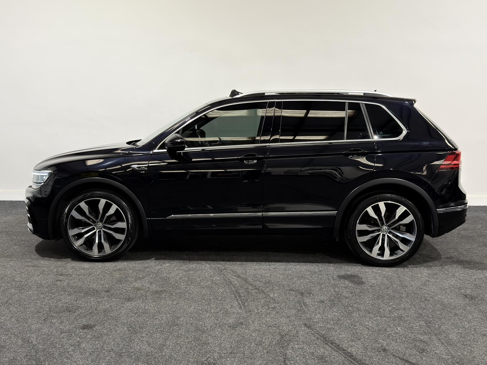 Volkswagen Tiguan 2.0 TDI R-Line SUV 5dr Diesel DSG Euro 6 (s/s) (150 ps)