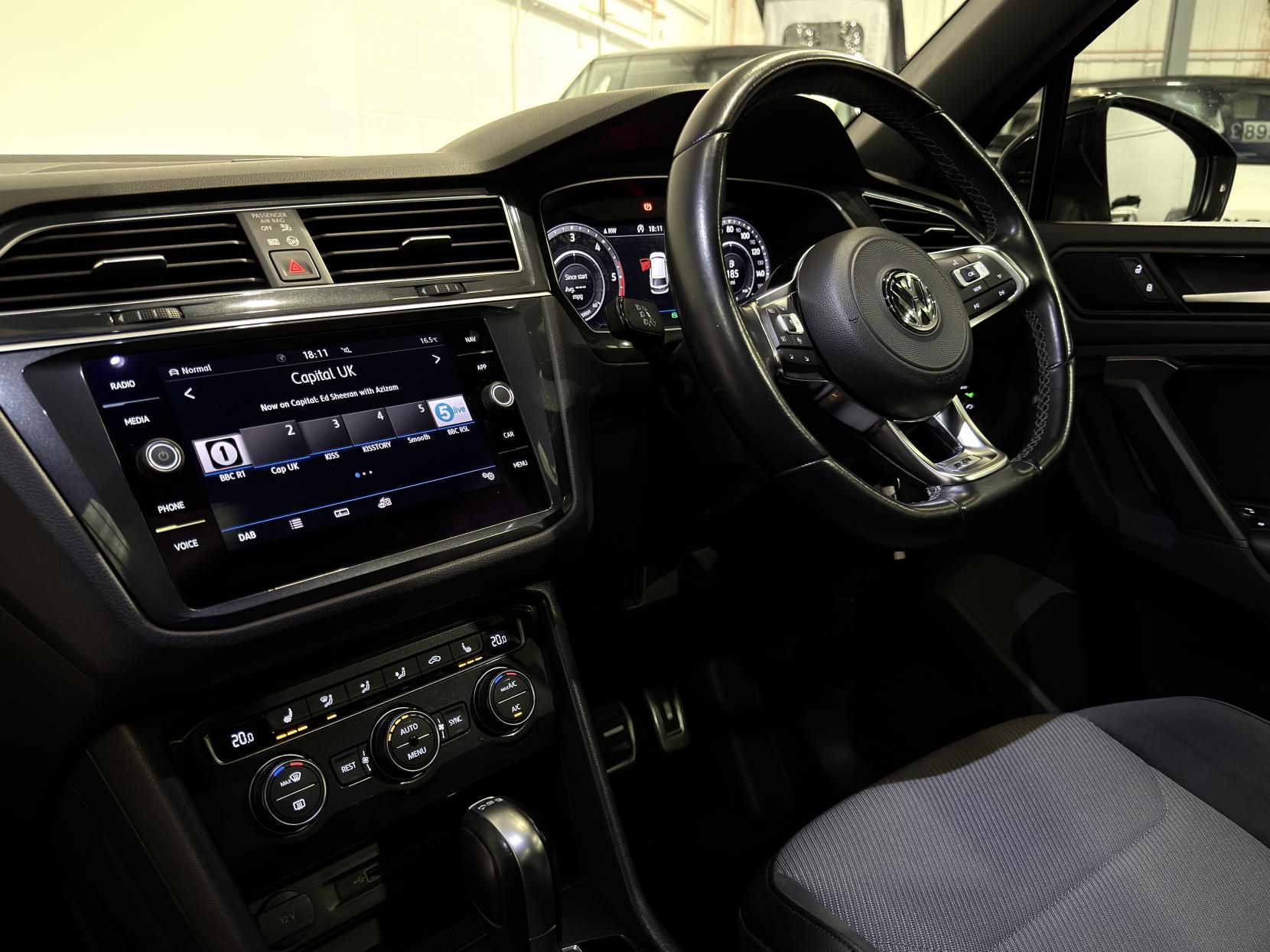 Volkswagen Tiguan 2.0 TDI R-Line SUV 5dr Diesel DSG Euro 6 (s/s) (150 ps)
