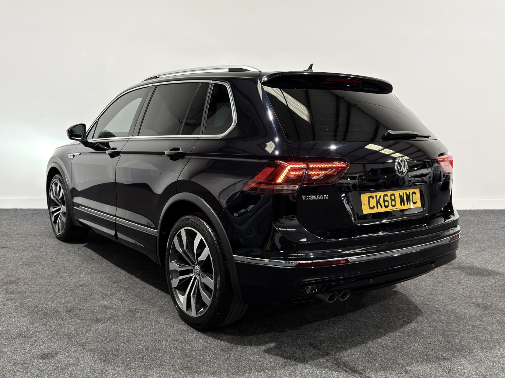 Volkswagen Tiguan 2.0 TDI R-Line SUV 5dr Diesel DSG Euro 6 (s/s) (150 ps)