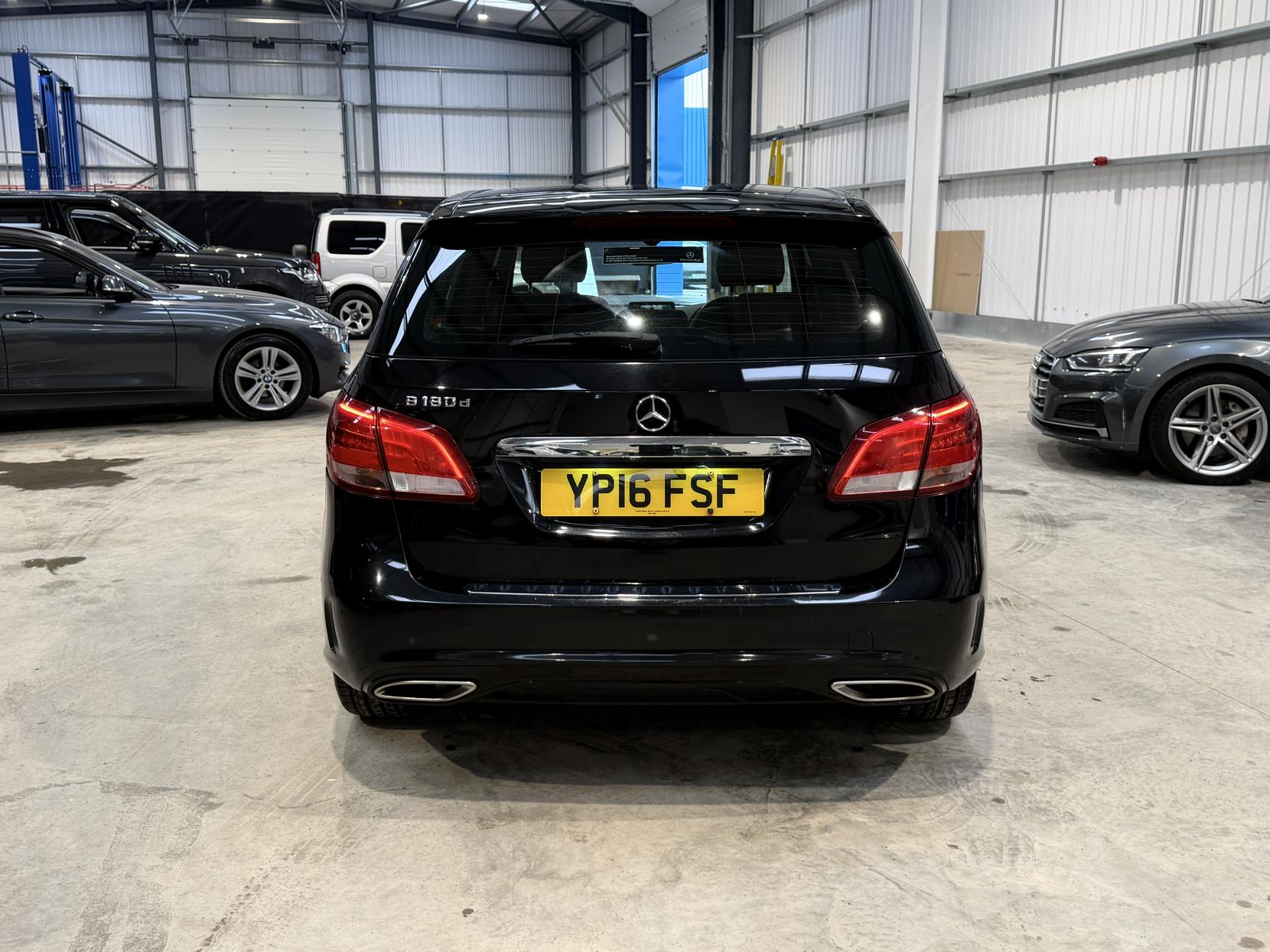 Mercedes-Benz B Class 1.5 B180d AMG Line MPV 5dr Diesel Manual Euro 6 (s/s) (109 ps)