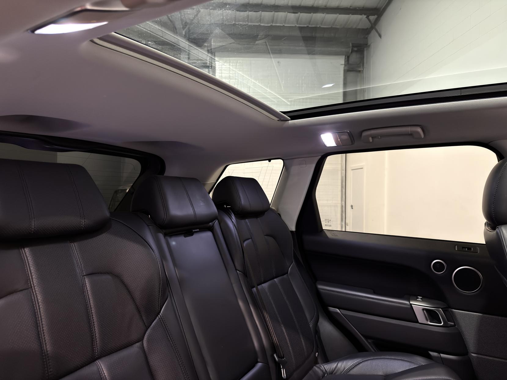 Land Rover Range Rover Sport 3.0 SD V6 HSE Dynamic SUV 5dr Diesel Auto 4WD Euro 6 (s/s) (306 ps)