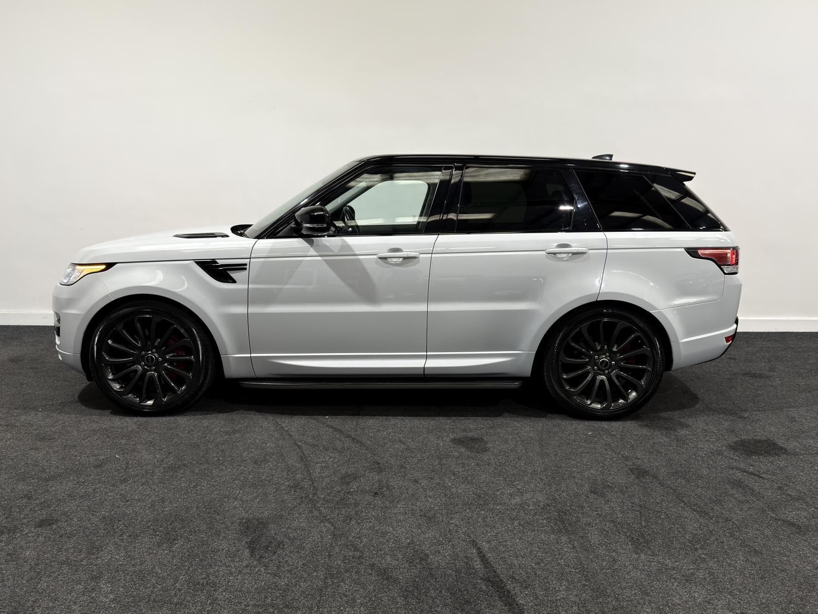 Land Rover Range Rover Sport 3.0 SD V6 HSE Dynamic SUV 5dr Diesel Auto 4WD Euro 6 (s/s) (306 ps)