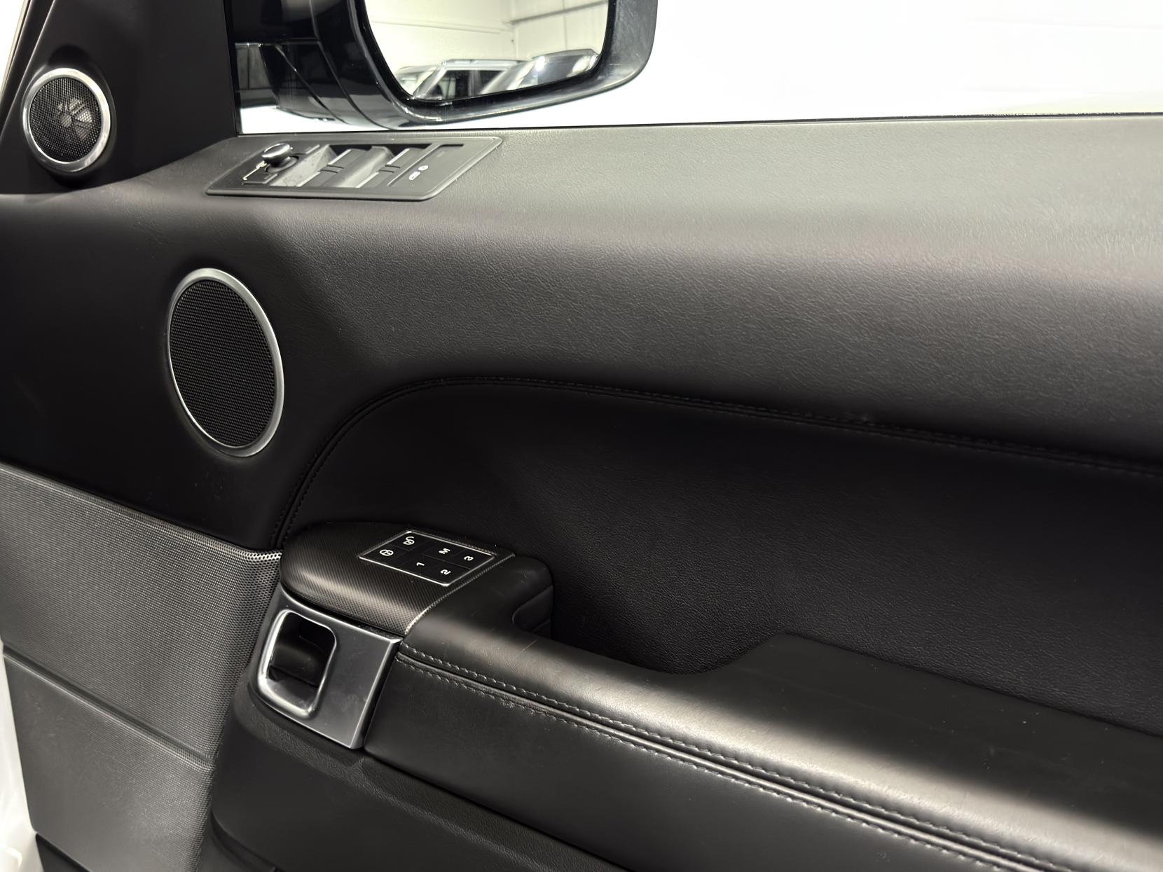 Land Rover Range Rover Sport 3.0 SD V6 HSE Dynamic SUV 5dr Diesel Auto 4WD Euro 6 (s/s) (306 ps)