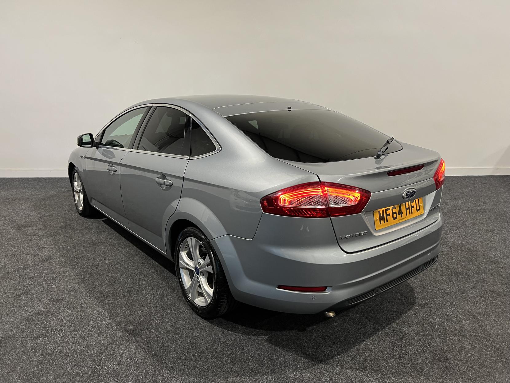 Ford Mondeo 2.0 TDCi Titanium X Business Edition Hatchback 5dr Diesel Manual Euro 5 (163 ps)